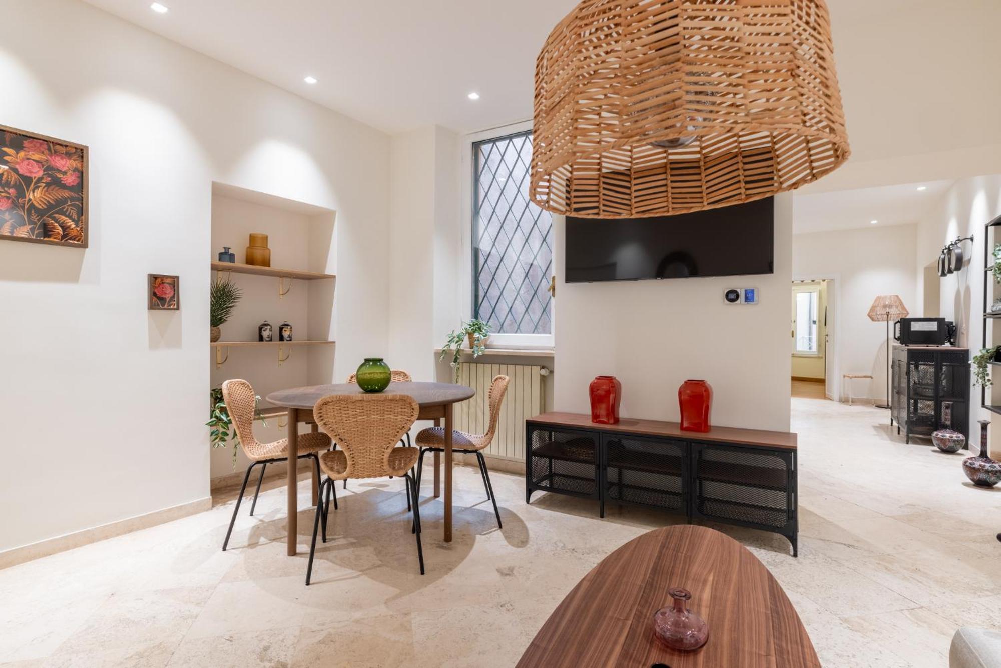 Charming 3 Bedroom Apartment In The Historic Center Rome Bagian luar foto